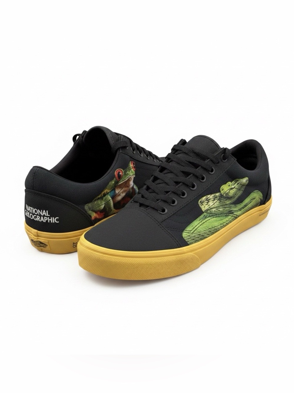 National Geographic Mens Photo Ark Black & Yellow Shoes Snake & Frog Design